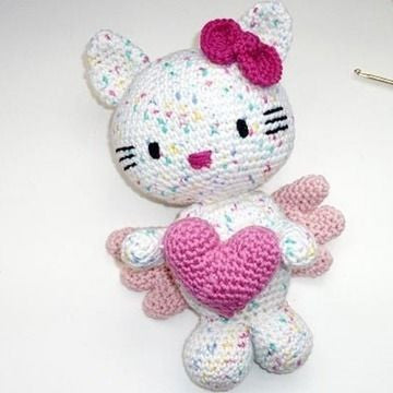 Häkelanleitung Amigurumi "Hello Lucy Engel mit Herz"